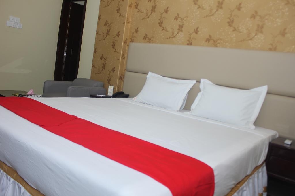 Golden Inn Chattagram Ltd Chittagong Ruang foto