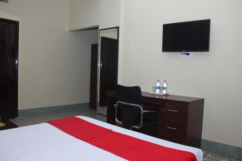 Golden Inn Chattagram Ltd Chittagong Bagian luar foto